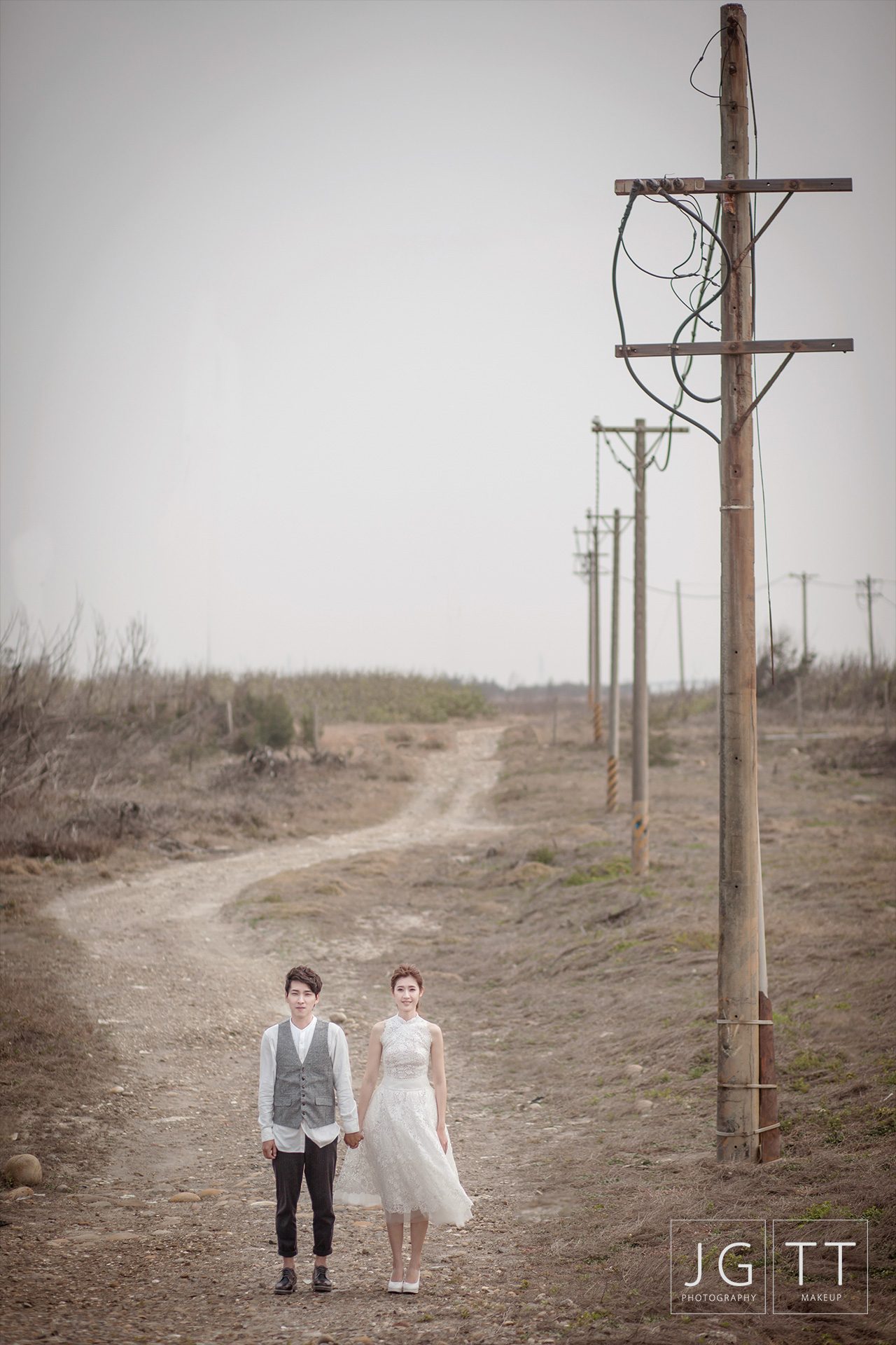 叢林 JG Photography X 八田伴伴 手作禮服婚物所 - 台中自助婚紗攝影 / 單租禮服 / 禮服工作室