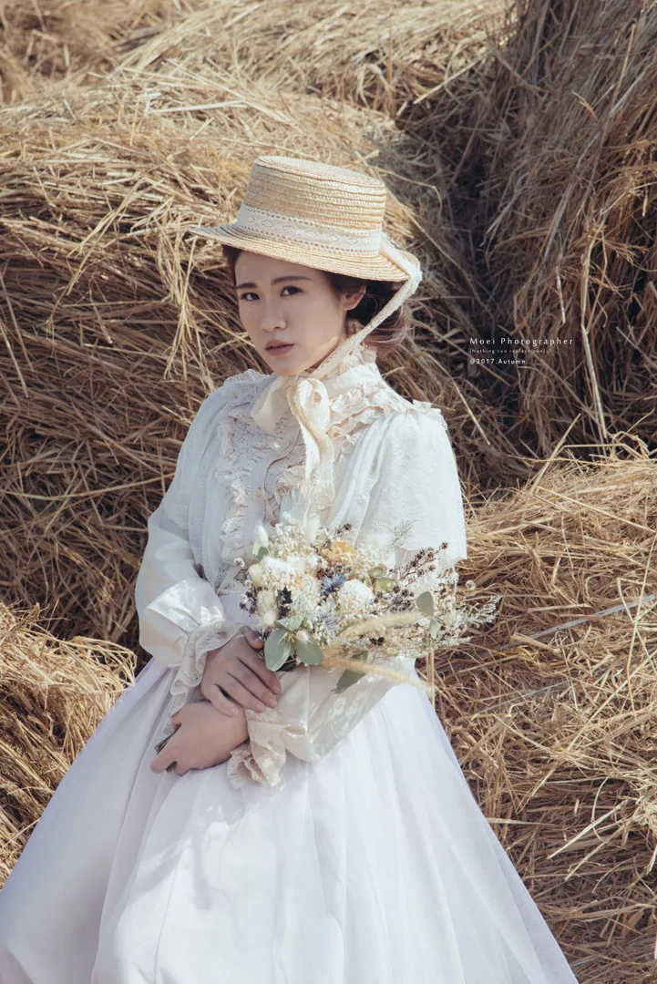 八田伴伴 ‧ 手作禮服婚物所-台中禮服出租/自助婚紗 蕭以姍 Moei Photography 簡約鹽系風格 | 八田伴伴 手作禮服婚物所-台中禮服出租/自助婚紗