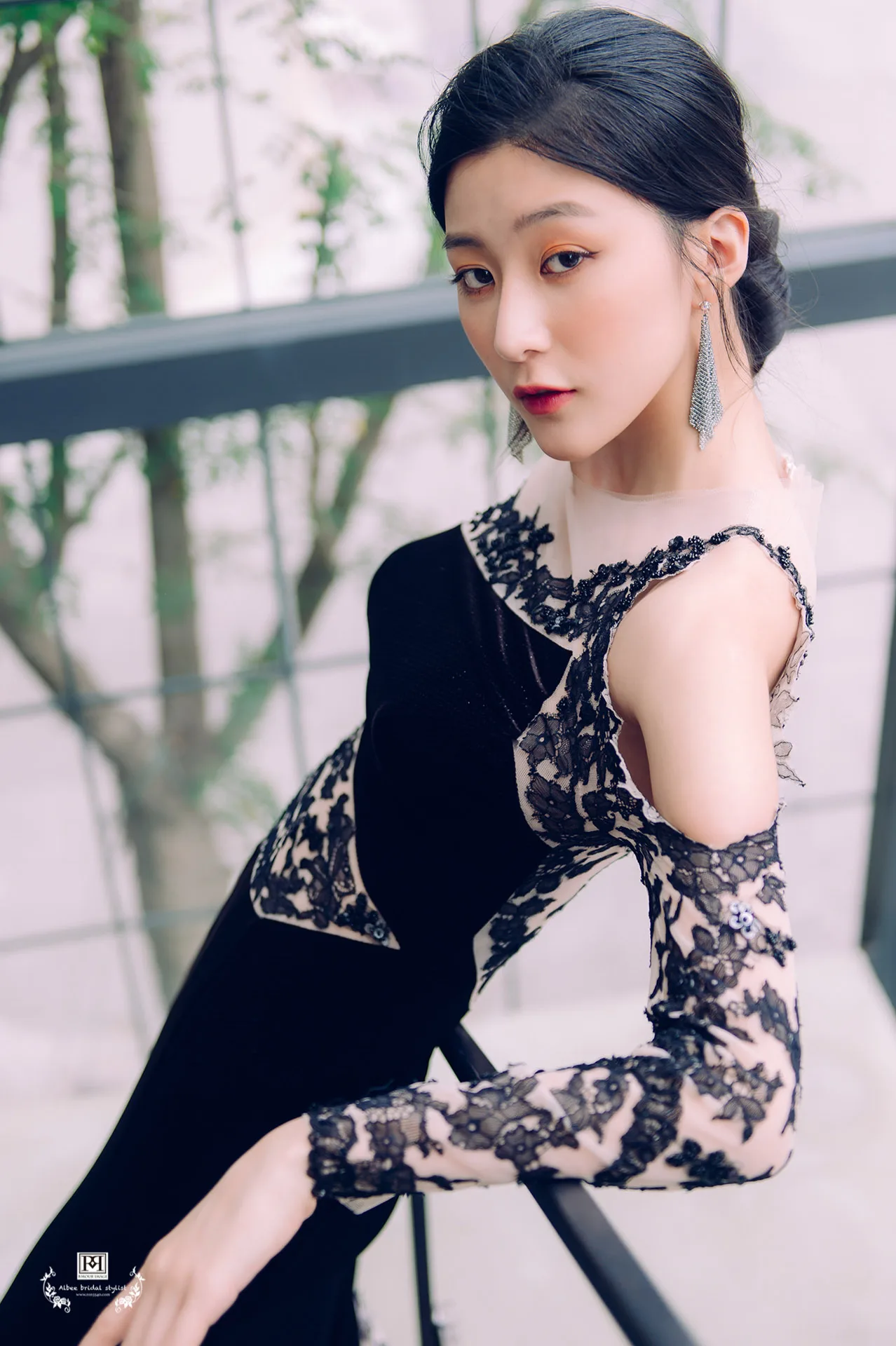 RMOUR Image X 泡泡機的私人化妝箱/Albee Zheng make up X 八田伴伴 手作禮服婚物所