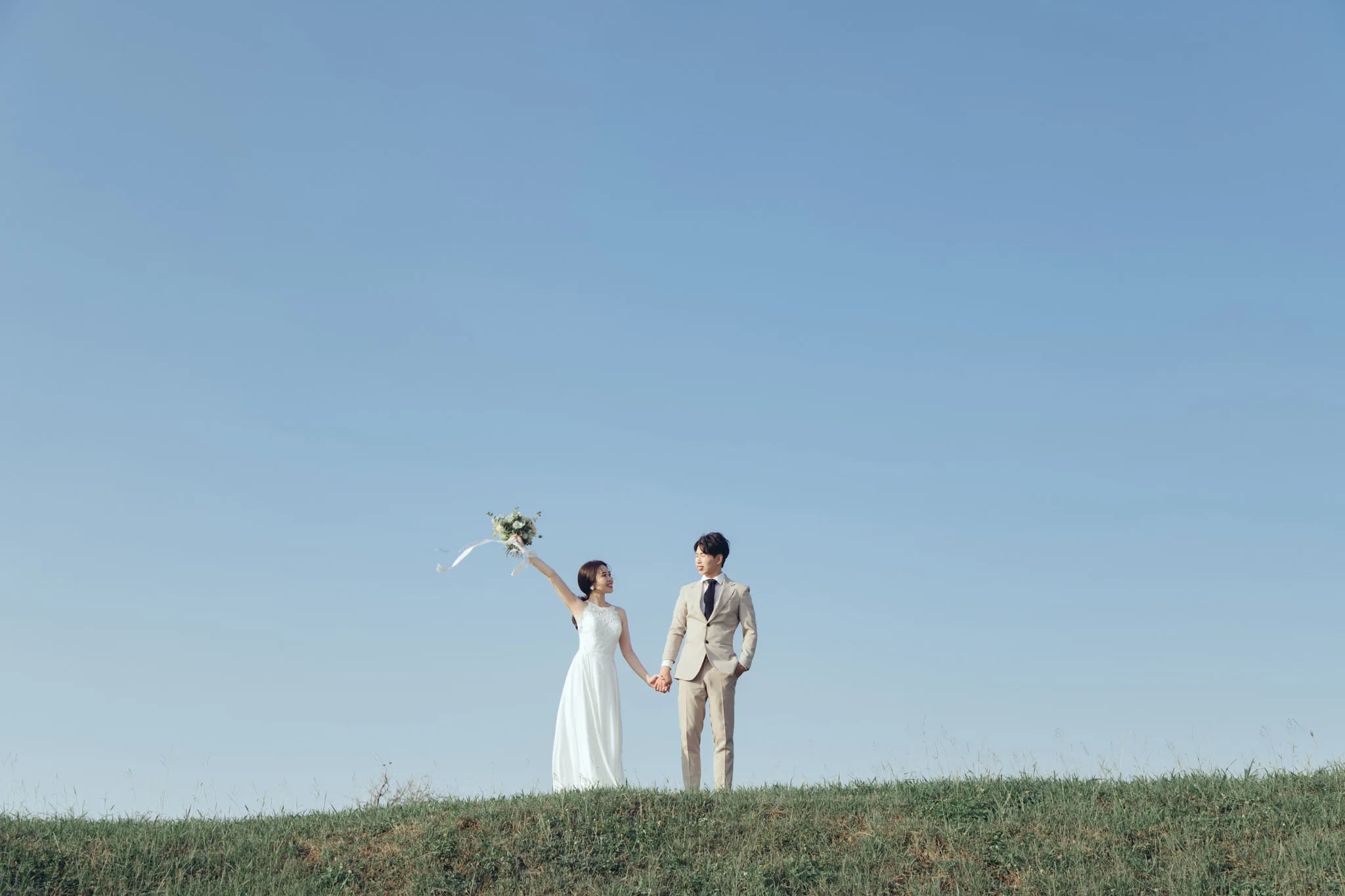 蕭以姍 Moei Photography 婚紗工作室 | 台中自助婚紗攝影 | 八田伴伴 手作禮服婚物所 | 單租禮服 | 台中婚紗攝影包套 蕭以姍 Moei Photography | 台中自助婚紗攝影