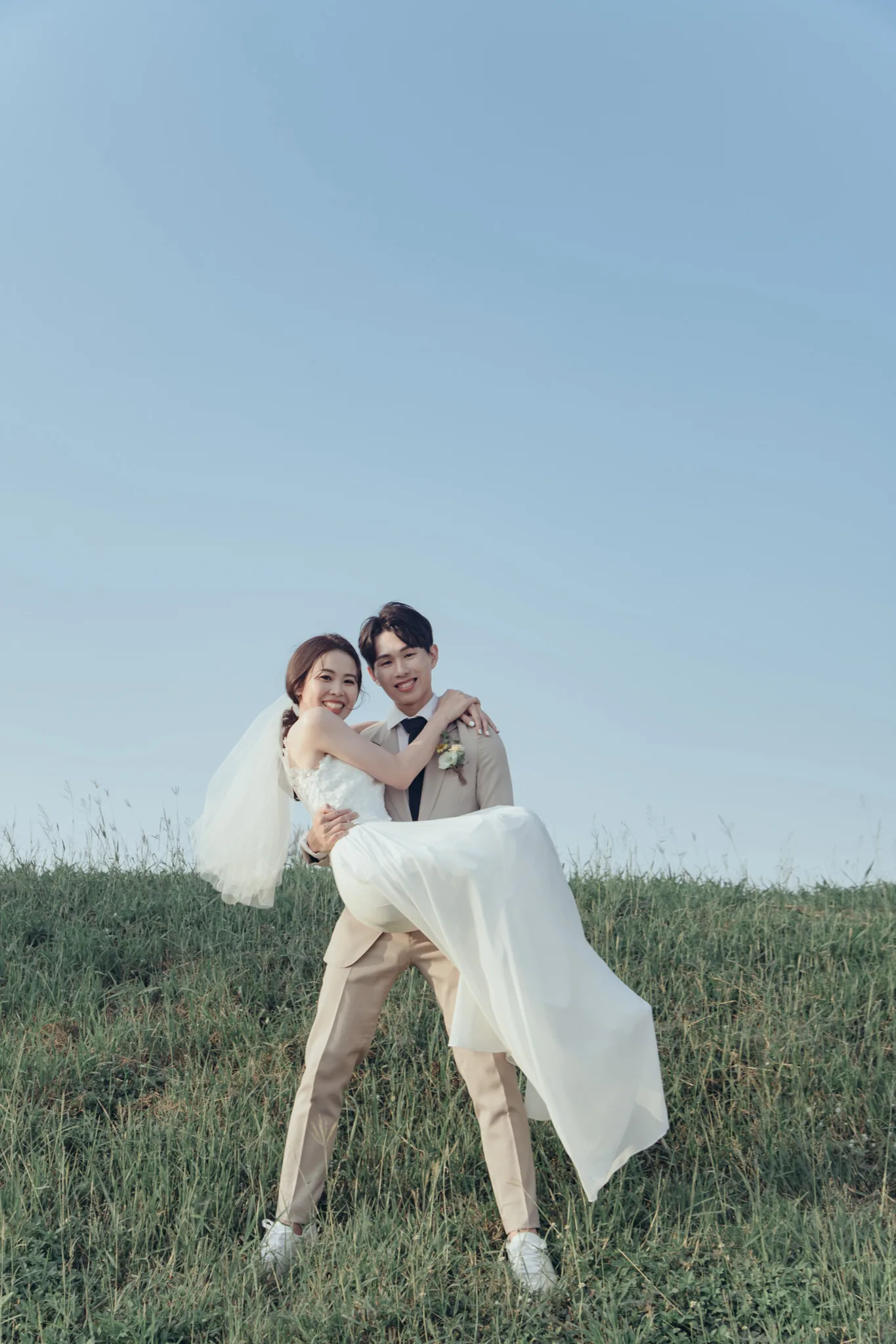 蕭以姍 Moei Photography 婚紗工作室 | 台中自助婚紗攝影 | 八田伴伴 手作禮服婚物所 | 單租禮服 | 台中婚紗攝影包套 蕭以姍 Moei Photography | 台中自助婚紗攝影