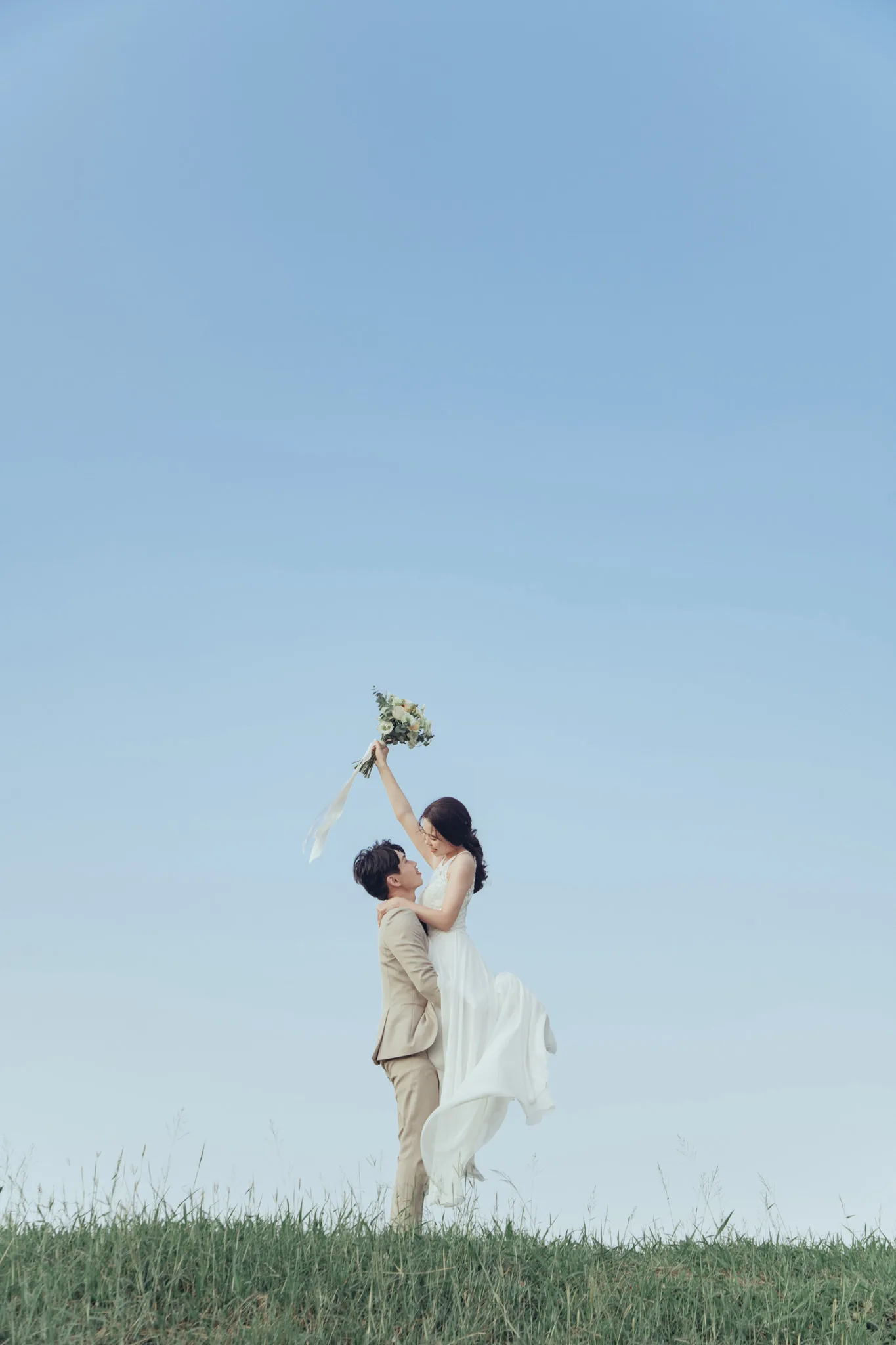 蕭以姍 Moei Photography 婚紗工作室 | 台中自助婚紗攝影 | 八田伴伴 手作禮服婚物所 | 單租禮服 | 台中婚紗攝影包套 蕭以姍 Moei Photography | 台中自助婚紗攝影