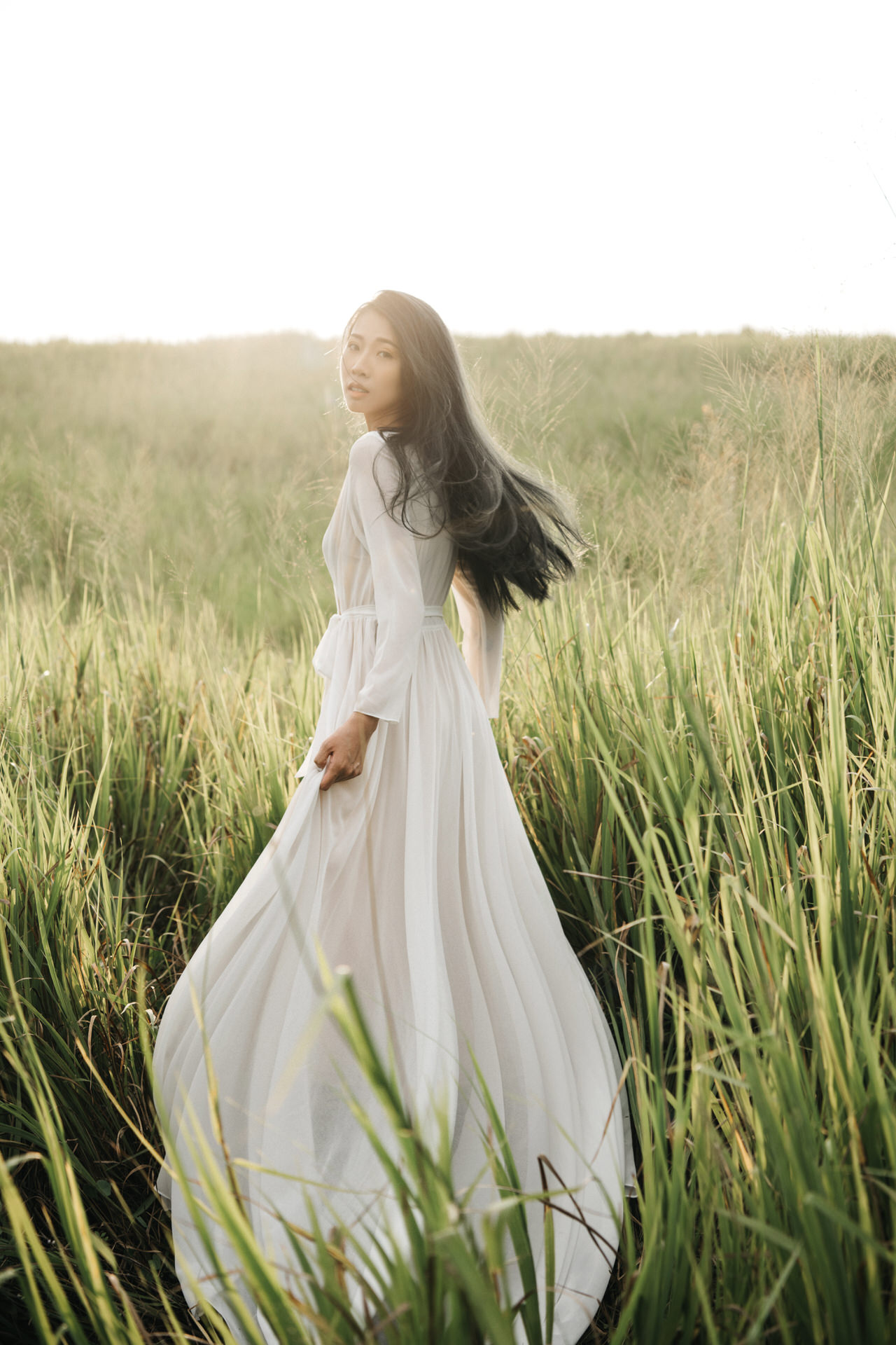 黑天鵝與白天鵝女神輕婚紗 | 台中婚紗聯名攝影 | 大柏 photography X 八田伴伴 手作禮服婚物所-台中禮服出租/自助婚紗