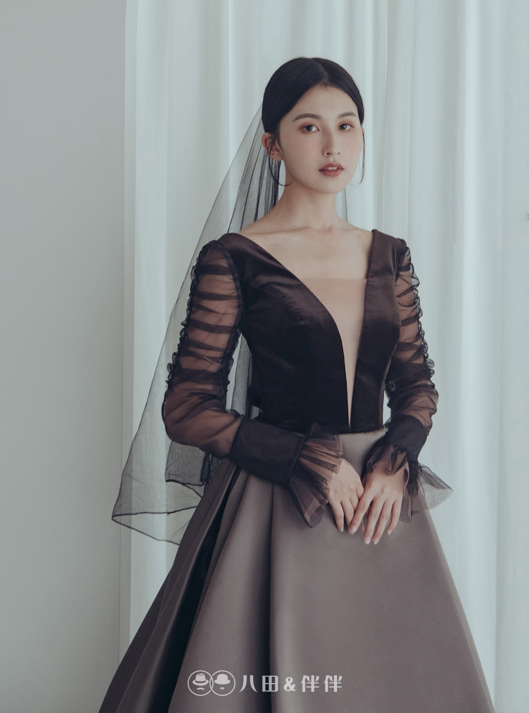 線上禮服 | Bride Collection | B-W053 | 攝影：蕭以姍 Moei Photography