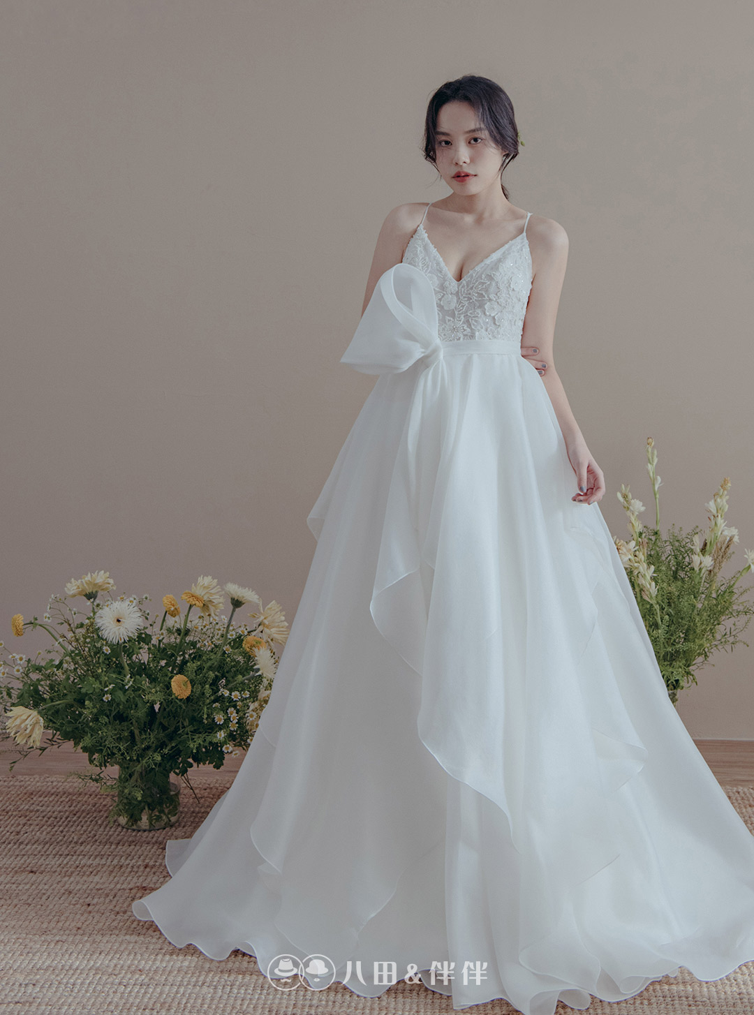 線上禮服 | Pollardi Collection | 西班牙手工婚紗 | A-V071