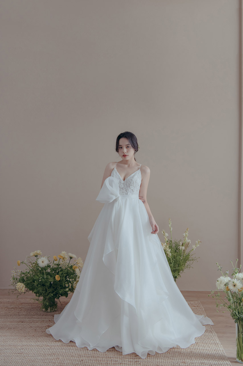 線上禮服 | Pollardi Collection | 西班牙手工婚紗 | A-V071
