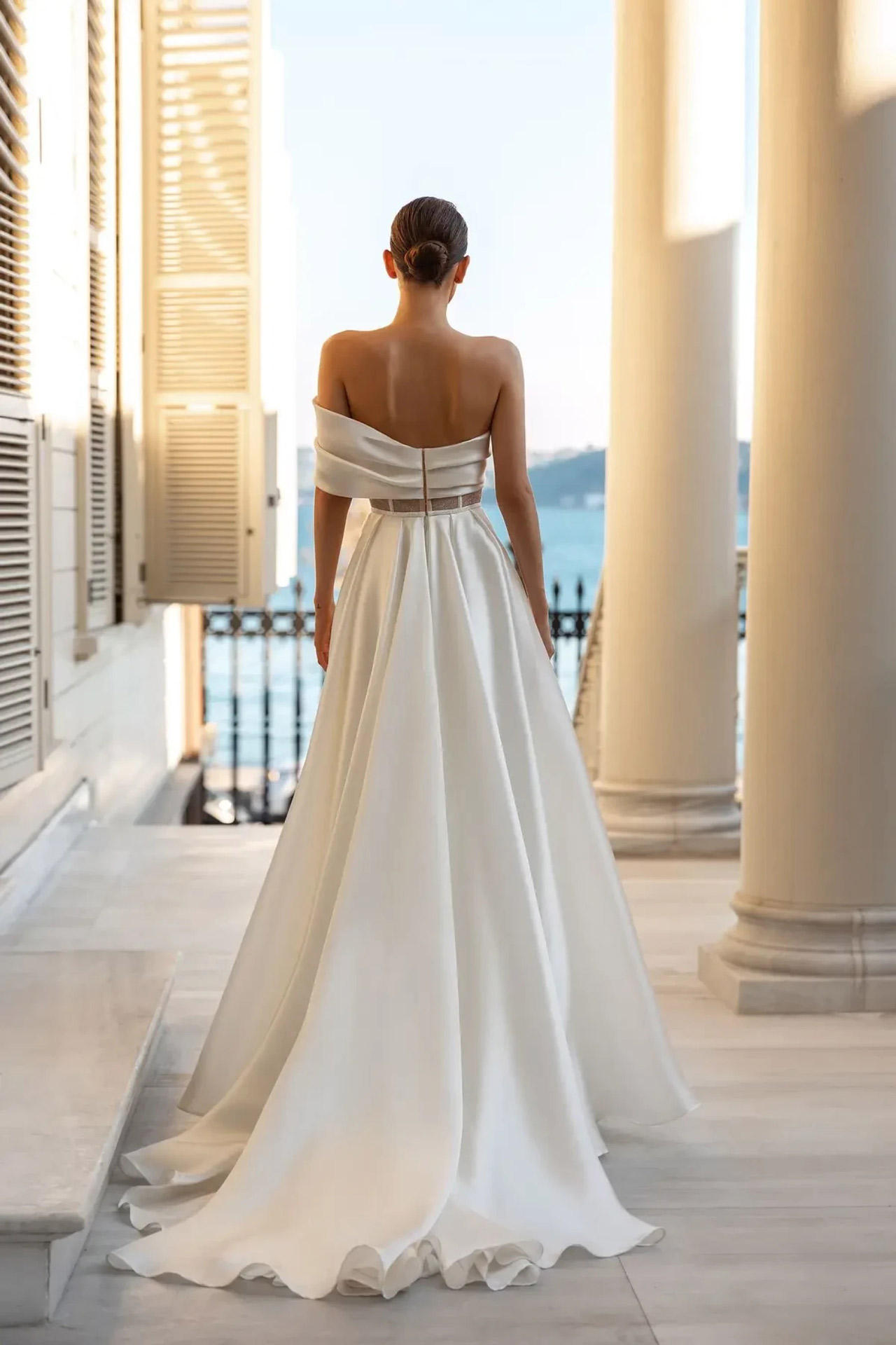 線上禮服 | Pollardi Collection | 西班牙手工婚紗 | A-V097 