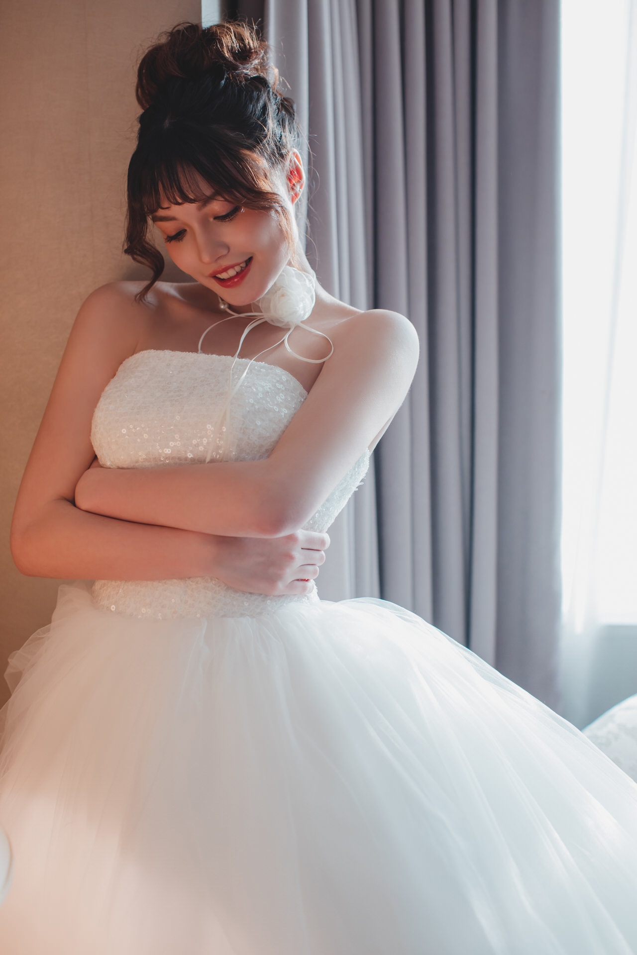 線上禮服 | Bride Collection | A-V106 | 三穿式華麗亮面紗訂製白紗