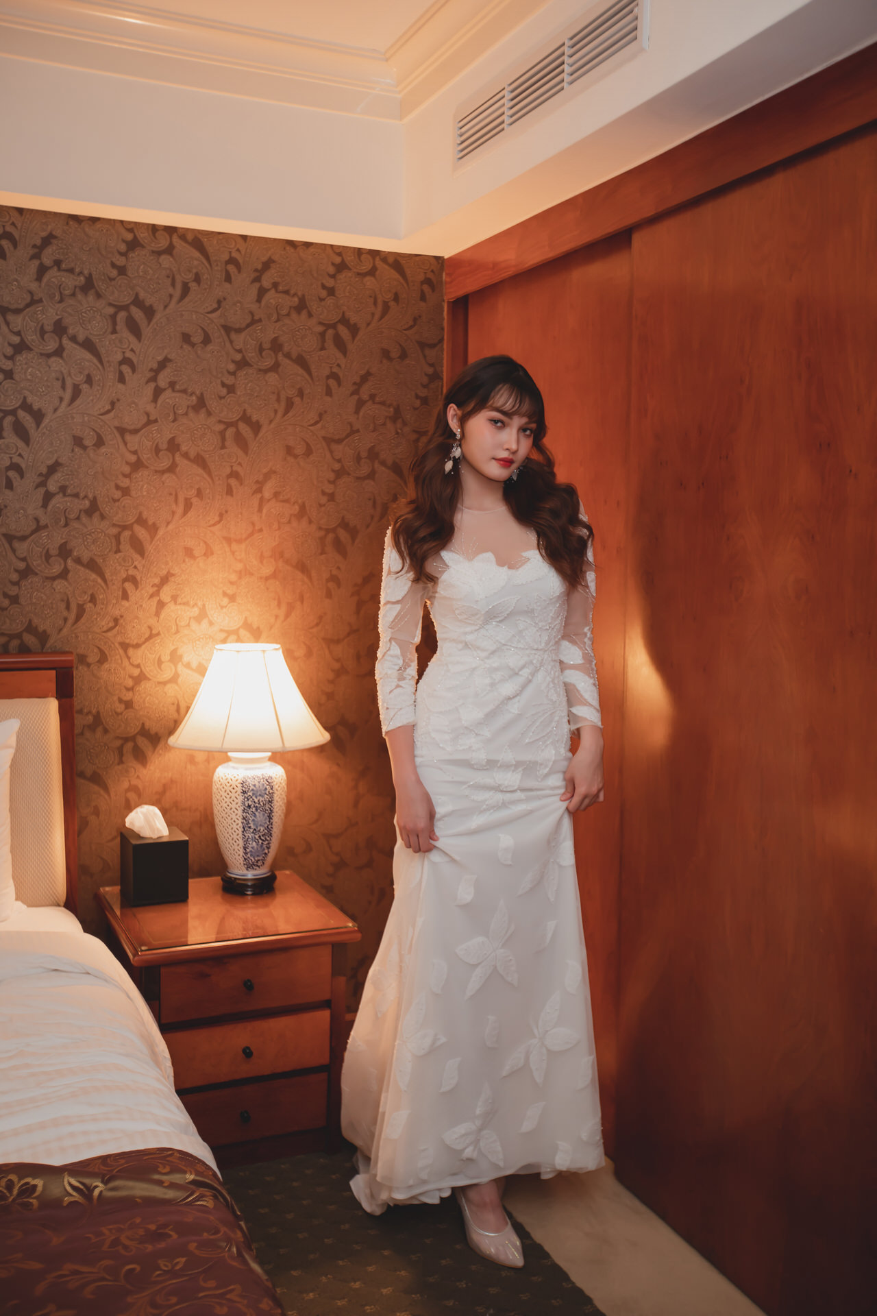 線上禮服 | Bride Collection | A-W074 | 長袖蕾絲霓結伴伴訂製款白紗