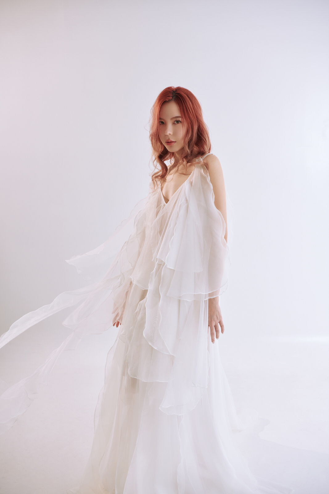 線上禮服 | Bride Collection | A-P136 | 多層次飄片簡約婚紗