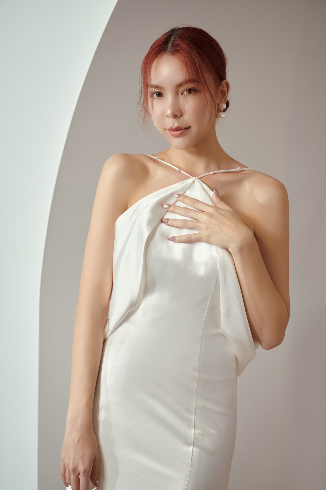 線上禮服 | Bride Collection | A-V099 | 落肩手工訂製白紗