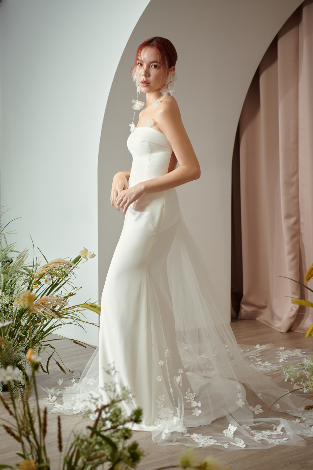 線上禮服 | Bride Collection | A-V104 | 抹胸露背魚尾蕾絲托擺白紗