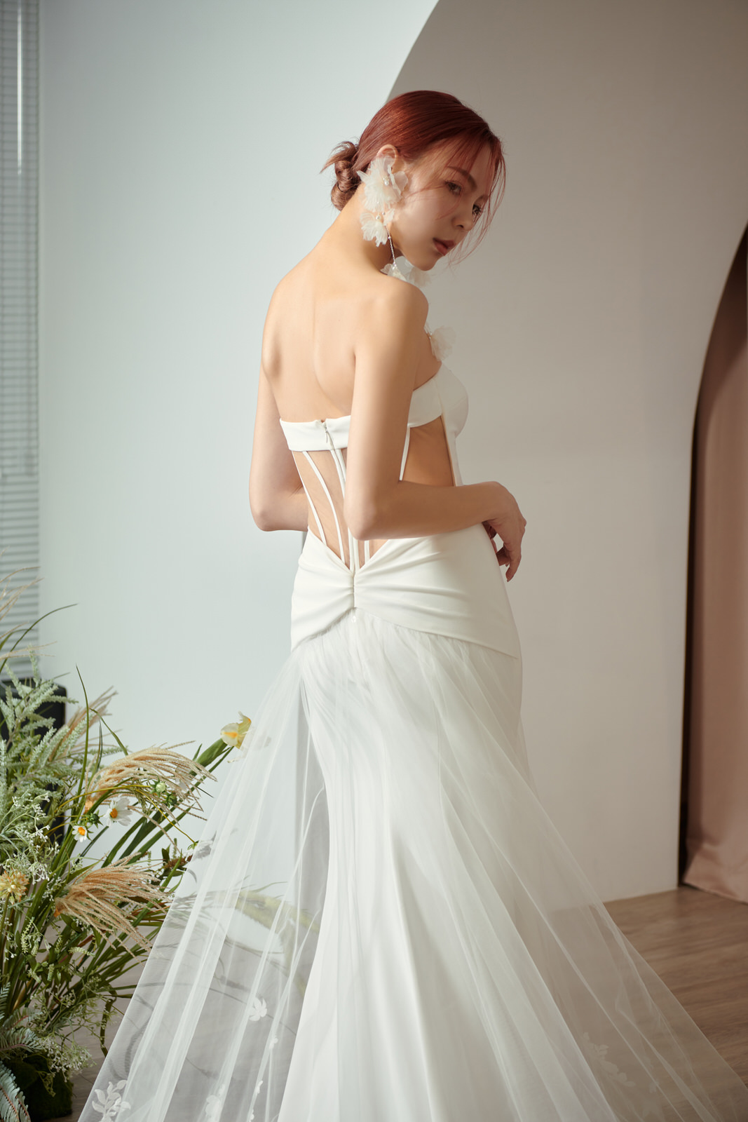 線上禮服 | Bride Collection | A-V104 | 抹胸露背魚尾蕾絲托擺白紗
