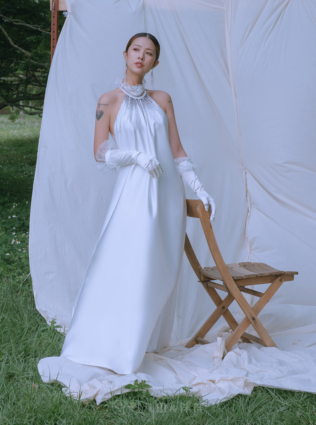 品牌婚紗 | 高領極簡風珍珠白婚紗 | 禮服租借 | 量身訂製 | 台中婚紗 | 八田伴伴 手作禮服婚物所