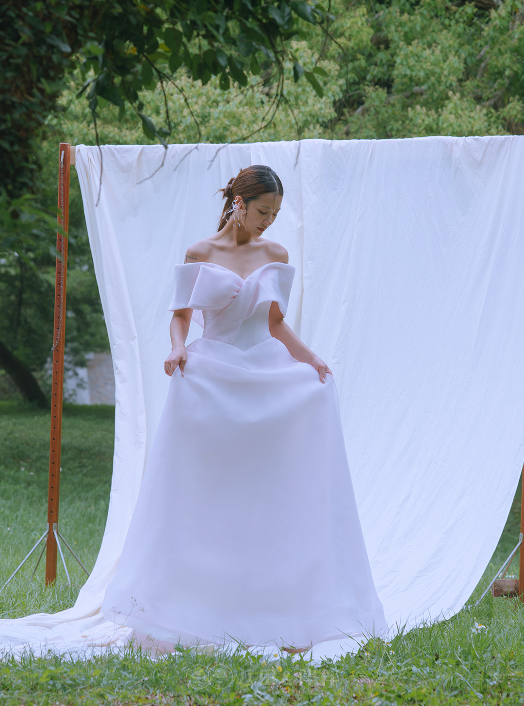 伴伴輕婚紗手作系列 | 粉色極簡落肩禮服 | 禮服租借 | 量身訂製 | 台中婚紗 | 八田伴伴 手作禮服婚物所