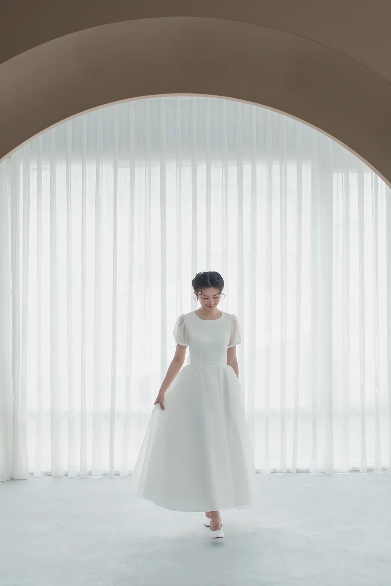 品牌婚紗 | 韓系圓領泡泡袖婚紗 | 禮服租借 | 量身訂製 | 台中婚紗 | 八田伴伴 手作禮服婚物所