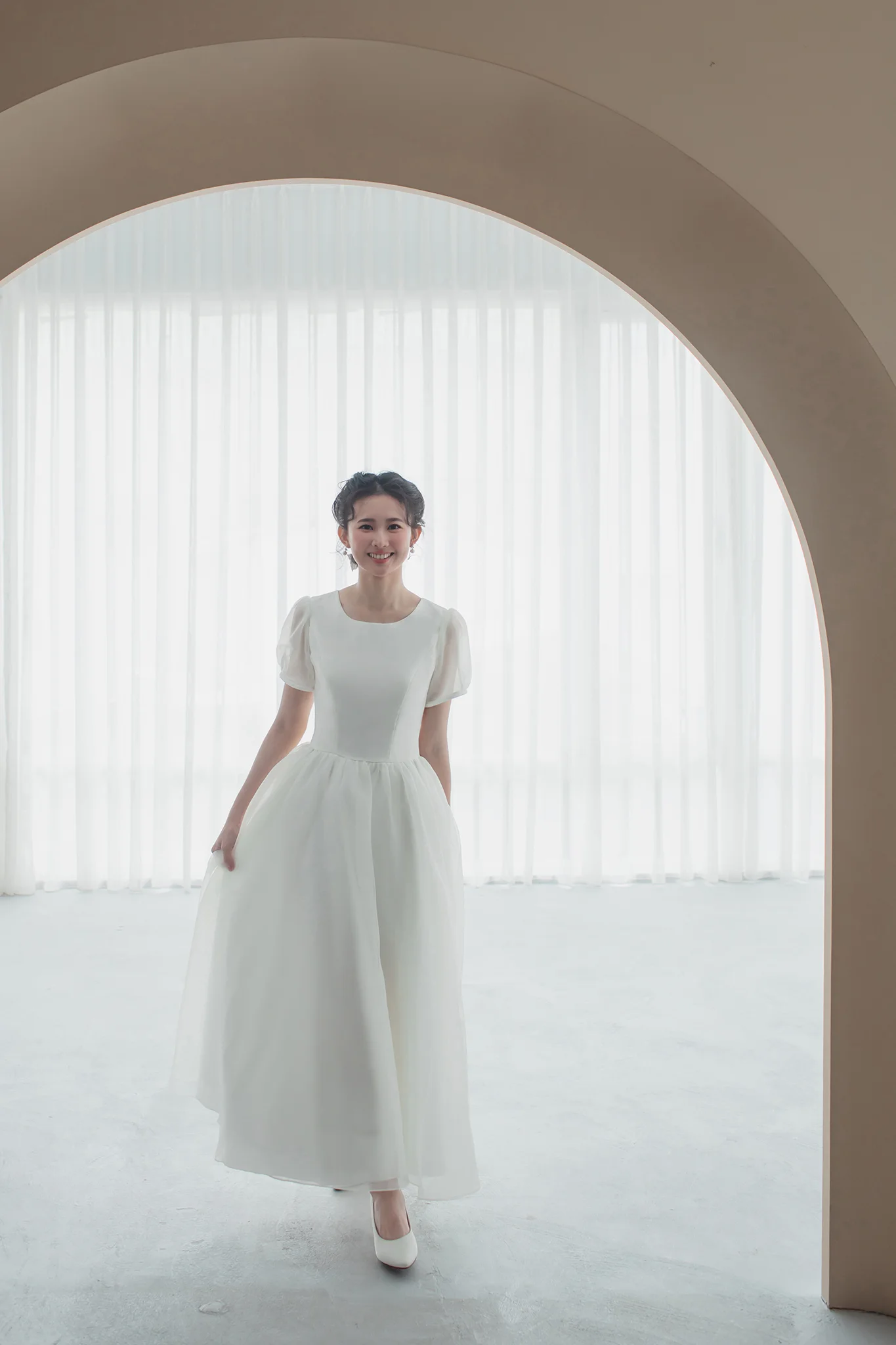 品牌婚紗 | 韓系圓領泡泡袖婚紗 | 禮服租借 | 量身訂製 | 台中婚紗 | 八田伴伴 手作禮服婚物所