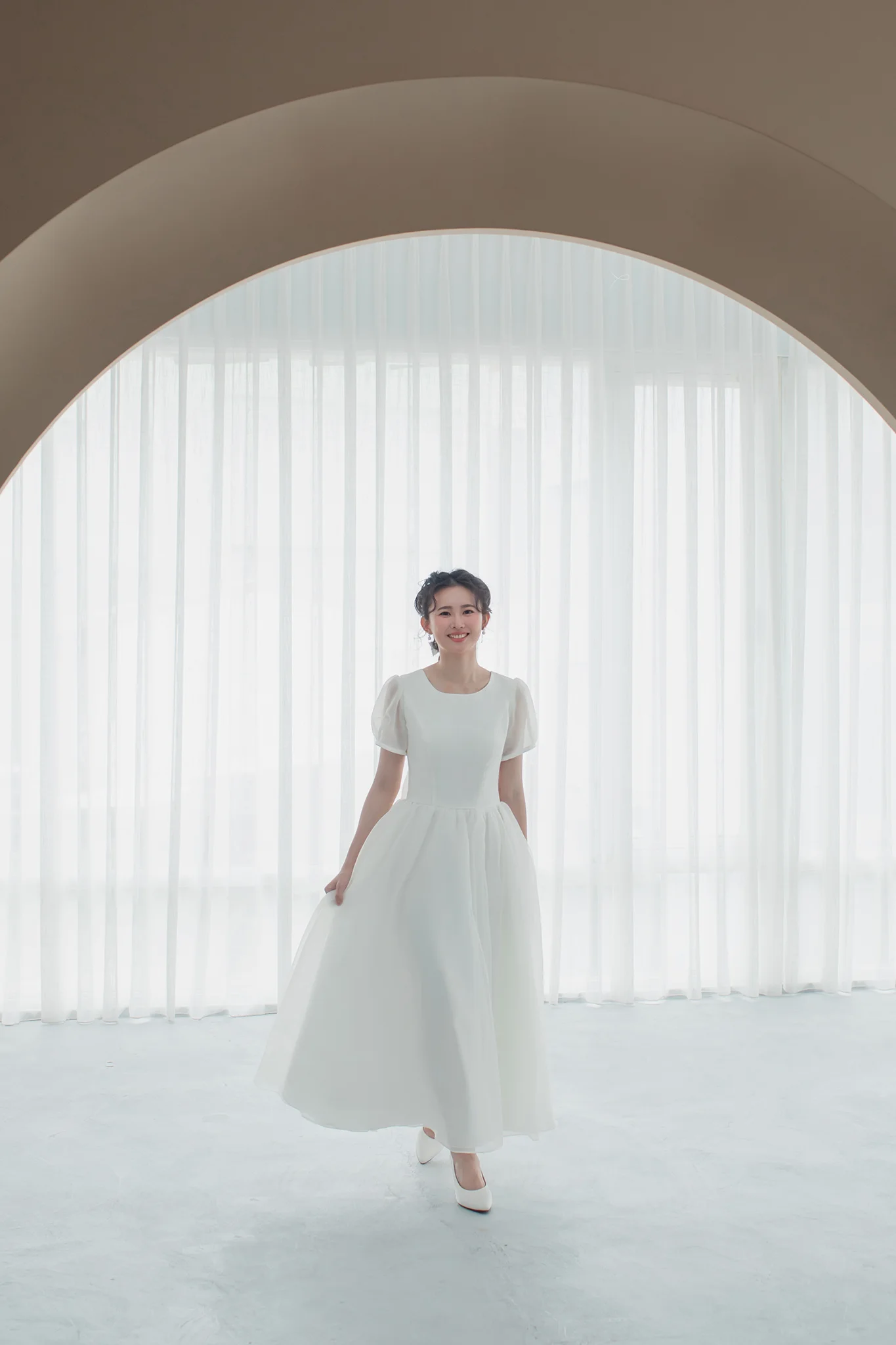 品牌婚紗 | 韓系圓領泡泡袖婚紗 | 禮服租借 | 量身訂製 | 台中婚紗 | 八田伴伴 手作禮服婚物所