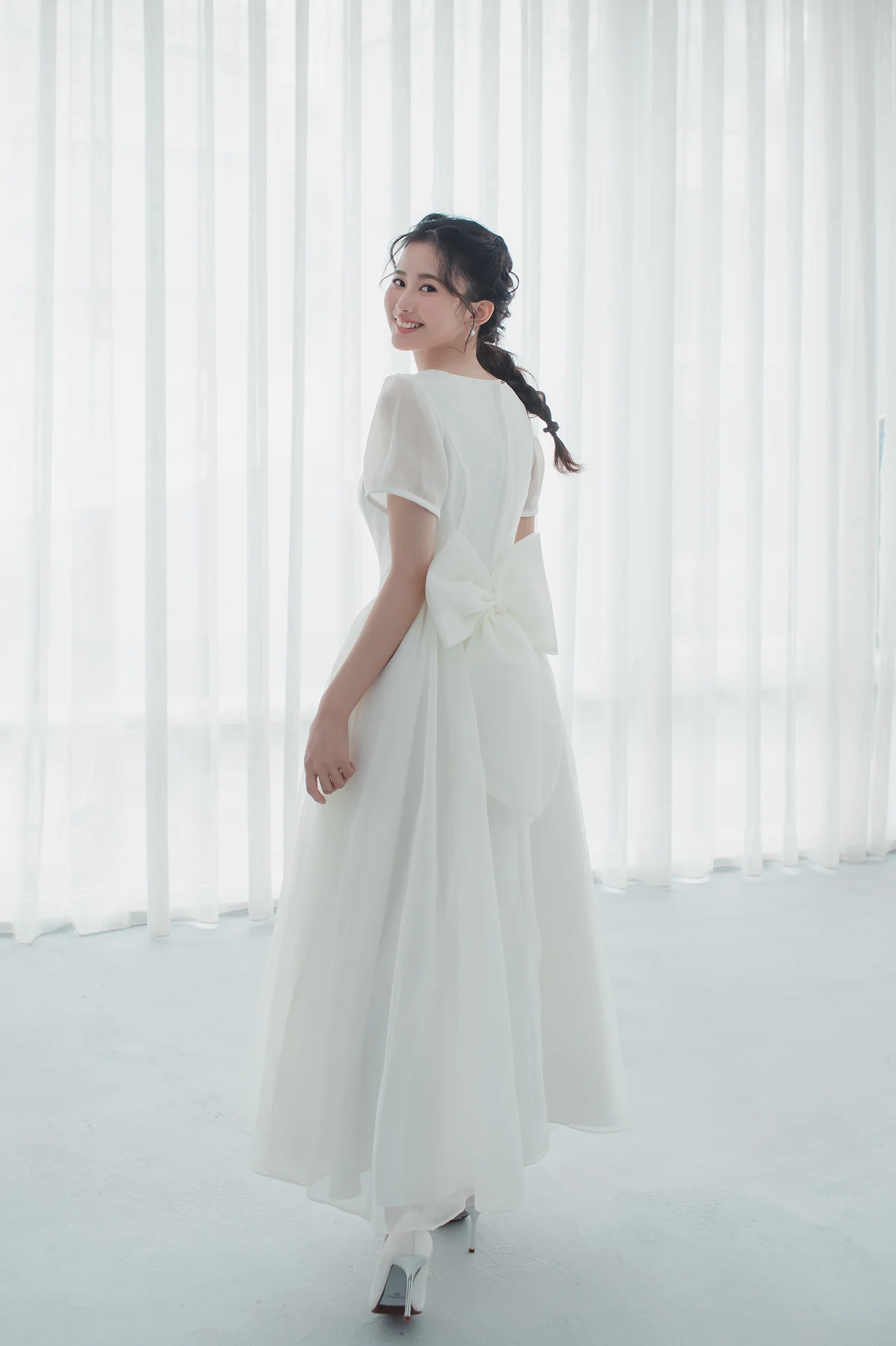 品牌婚紗 | 韓系圓領泡泡袖婚紗 | 禮服租借 | 量身訂製 | 台中婚紗 | 八田伴伴 手作禮服婚物所