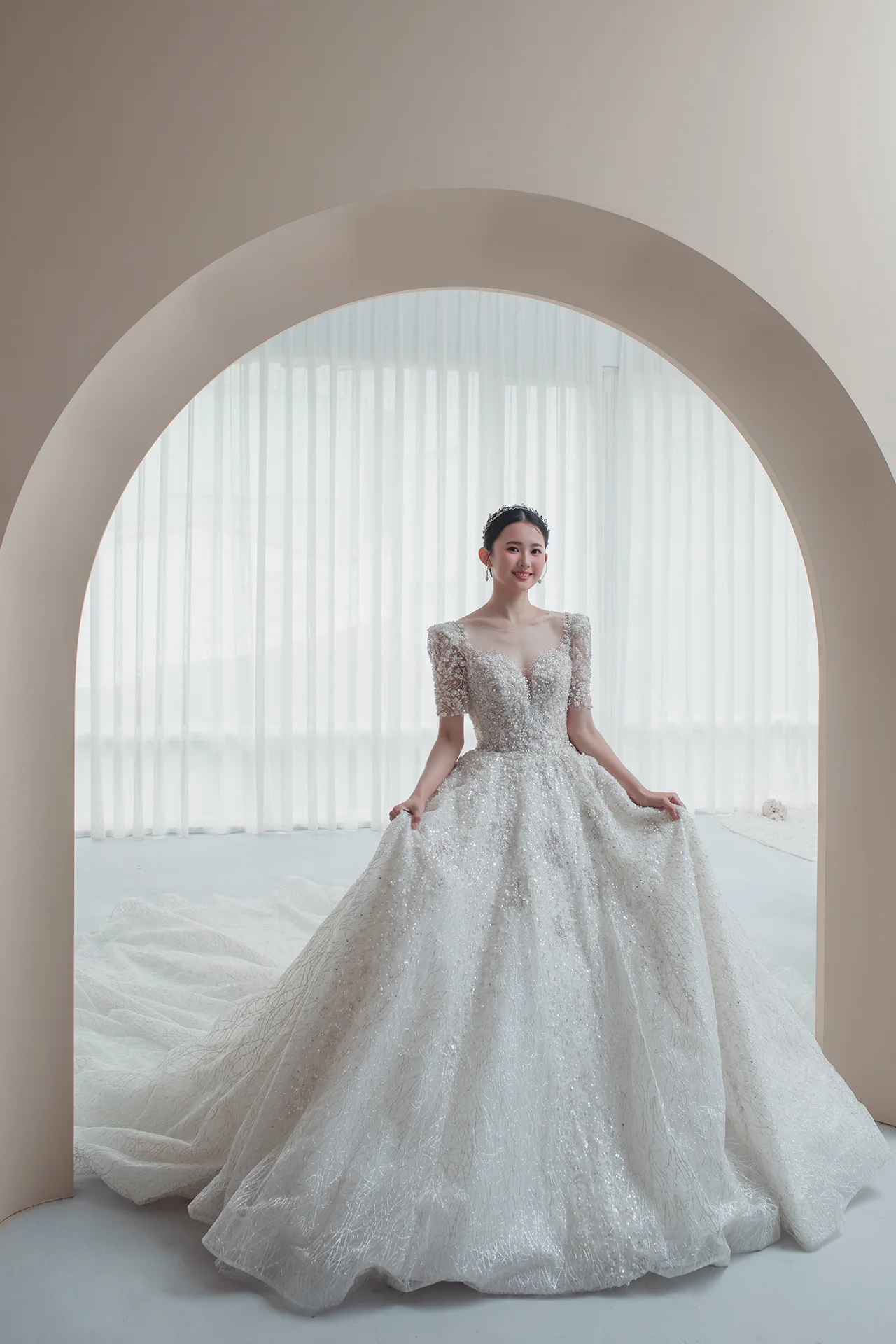 高級訂製款婚紗 | 銀白珠工主婚禮服 | 禮服租借 | 量身訂製 | 台中婚紗 | 八田伴伴 手作禮服婚物所