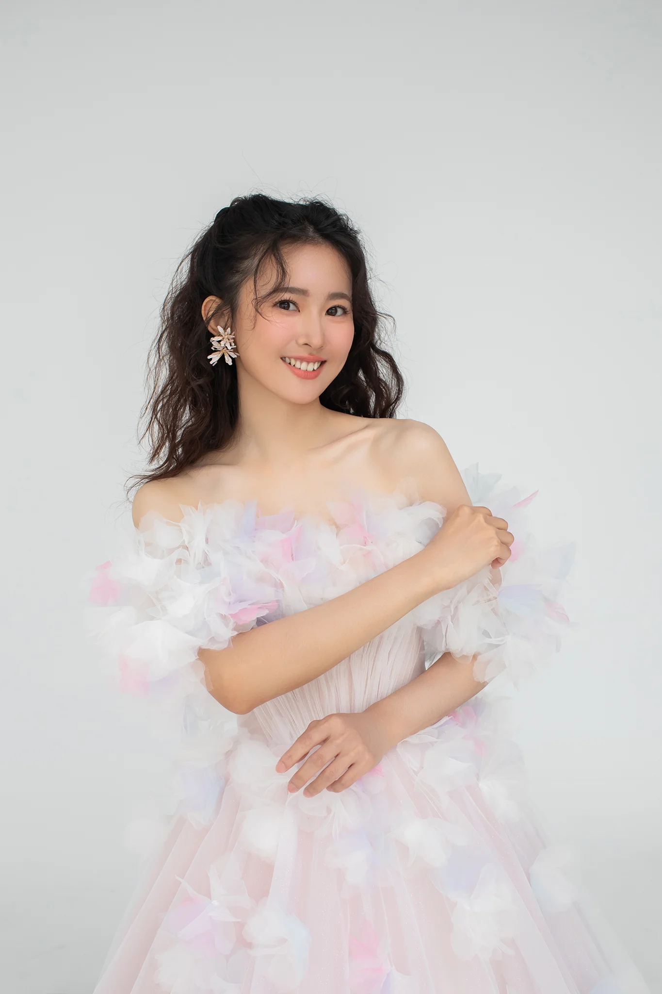 精品晚禮服 | 霧粉羽花手作禮服 | 禮服租借 | 量身訂製 | 台中婚紗 | 八田伴伴 手作禮服婚物所