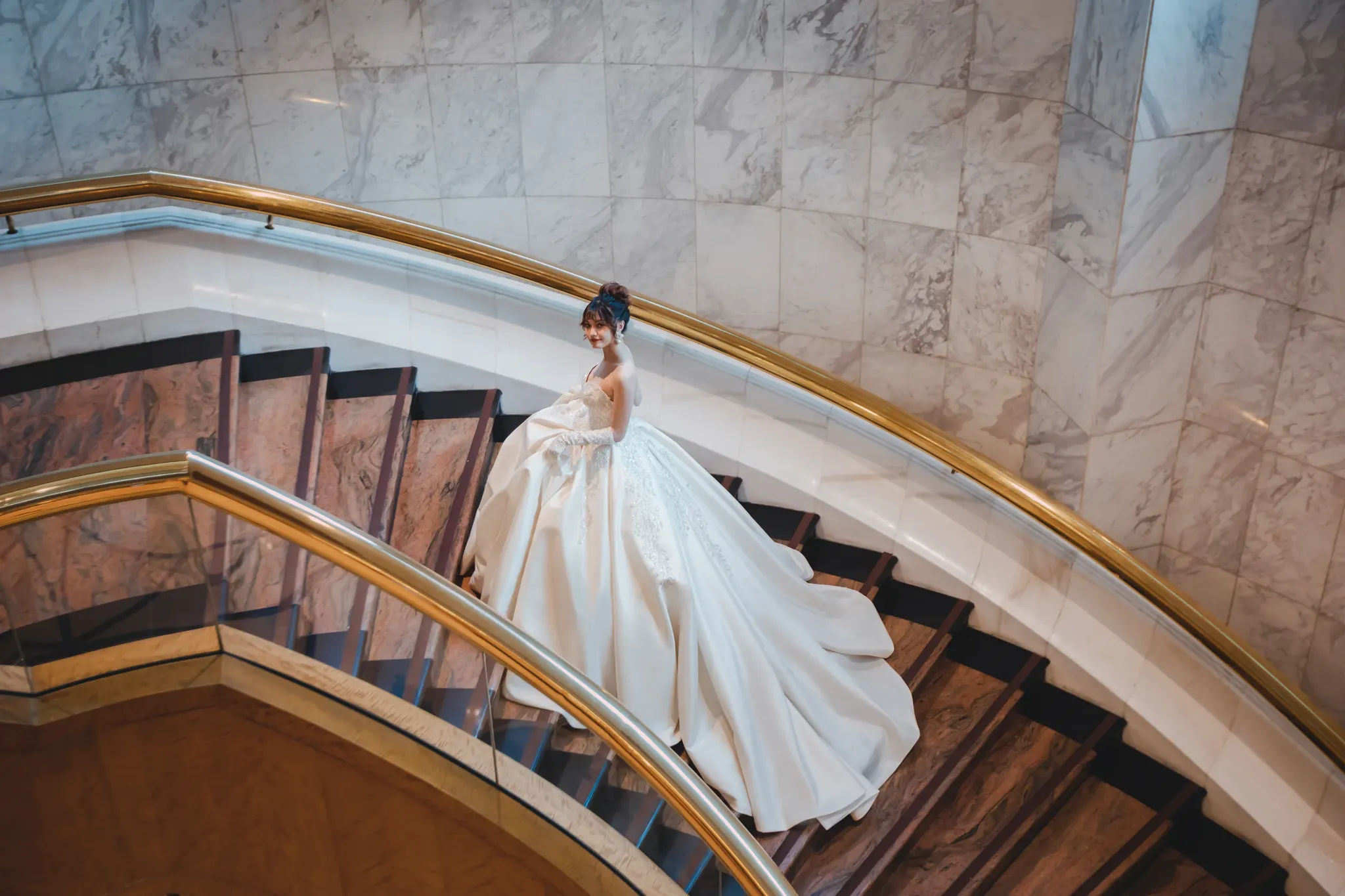 高級訂製款婚紗 | 厚緞立體珠繡宮廷蓬裙 | 禮服租借 | 量身訂製 | 台中婚紗 | 八田伴伴 手作禮服婚物所
