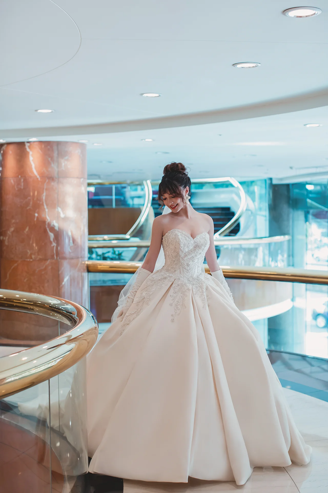 高級訂製款婚紗 | 厚緞立體珠繡宮廷蓬裙 | 禮服租借 | 量身訂製 | 台中婚紗 | 八田伴伴 手作禮服婚物所