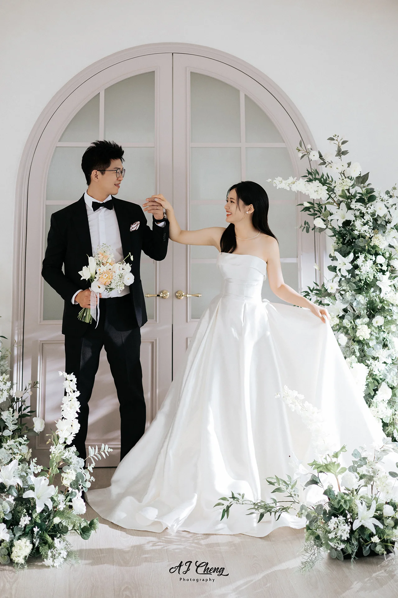 新人婚紗實穿拍攝 | 台中禮服租借 | 量身訂製婚紗 | 八田伴伴 手作禮服婚物所 新人婚紗實穿拍攝 | Photograohy AJ | 台中婚紗