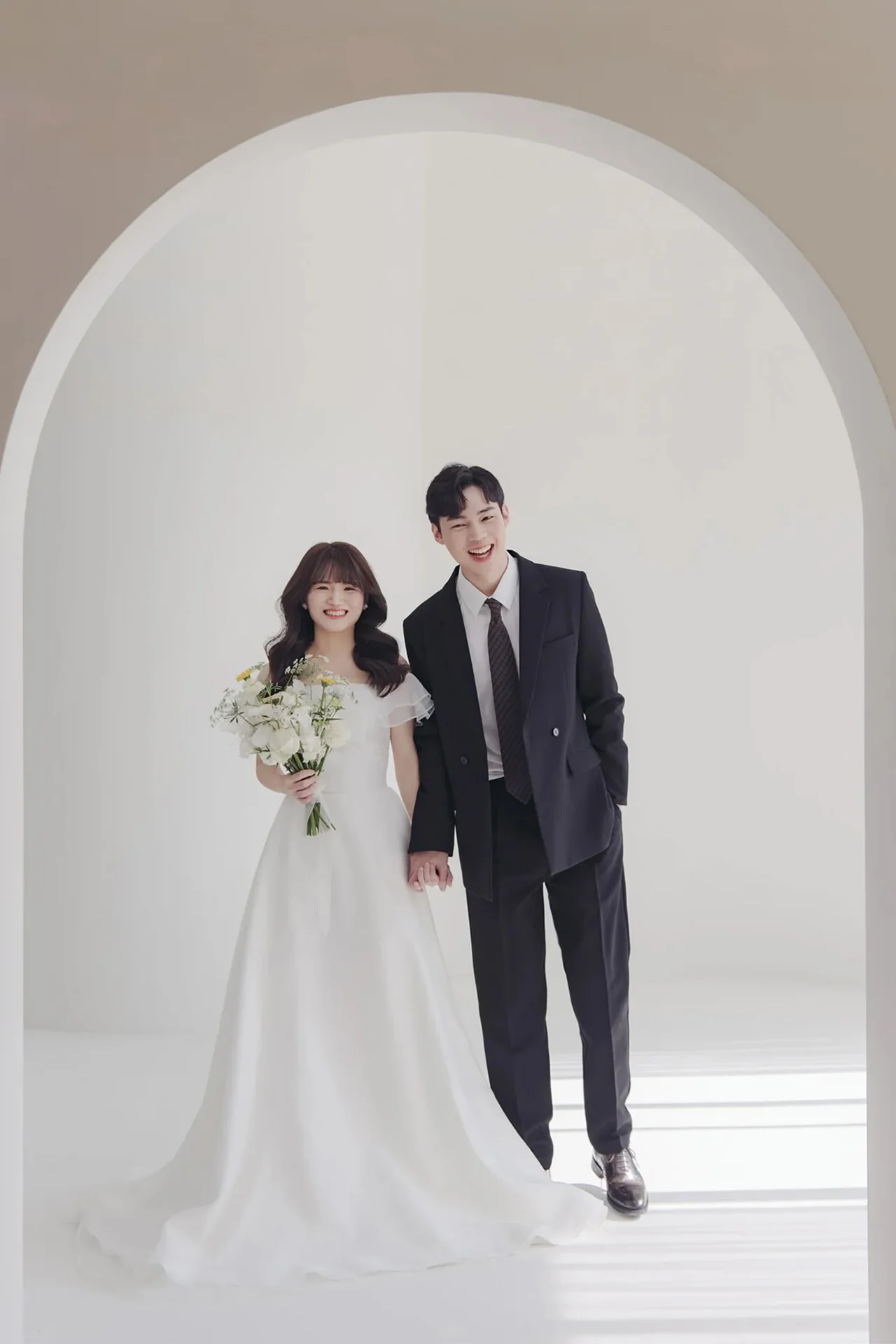 新人婚紗實穿拍攝 | 台中禮服租借 | 量身訂製婚紗 | 八田伴伴 手作禮服婚物所 新人婚紗實穿拍攝 | 蕭以姍 MOEI | 台中婚紗