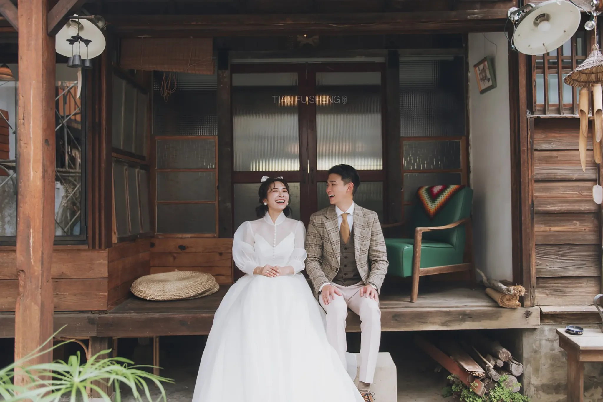 新人婚紗實穿拍攝 | 台中禮服租借 | 量身訂製婚紗 | 八田伴伴 手作禮服婚物所 新人婚紗實穿拍攝 | 田富生 | 彰化婚紗