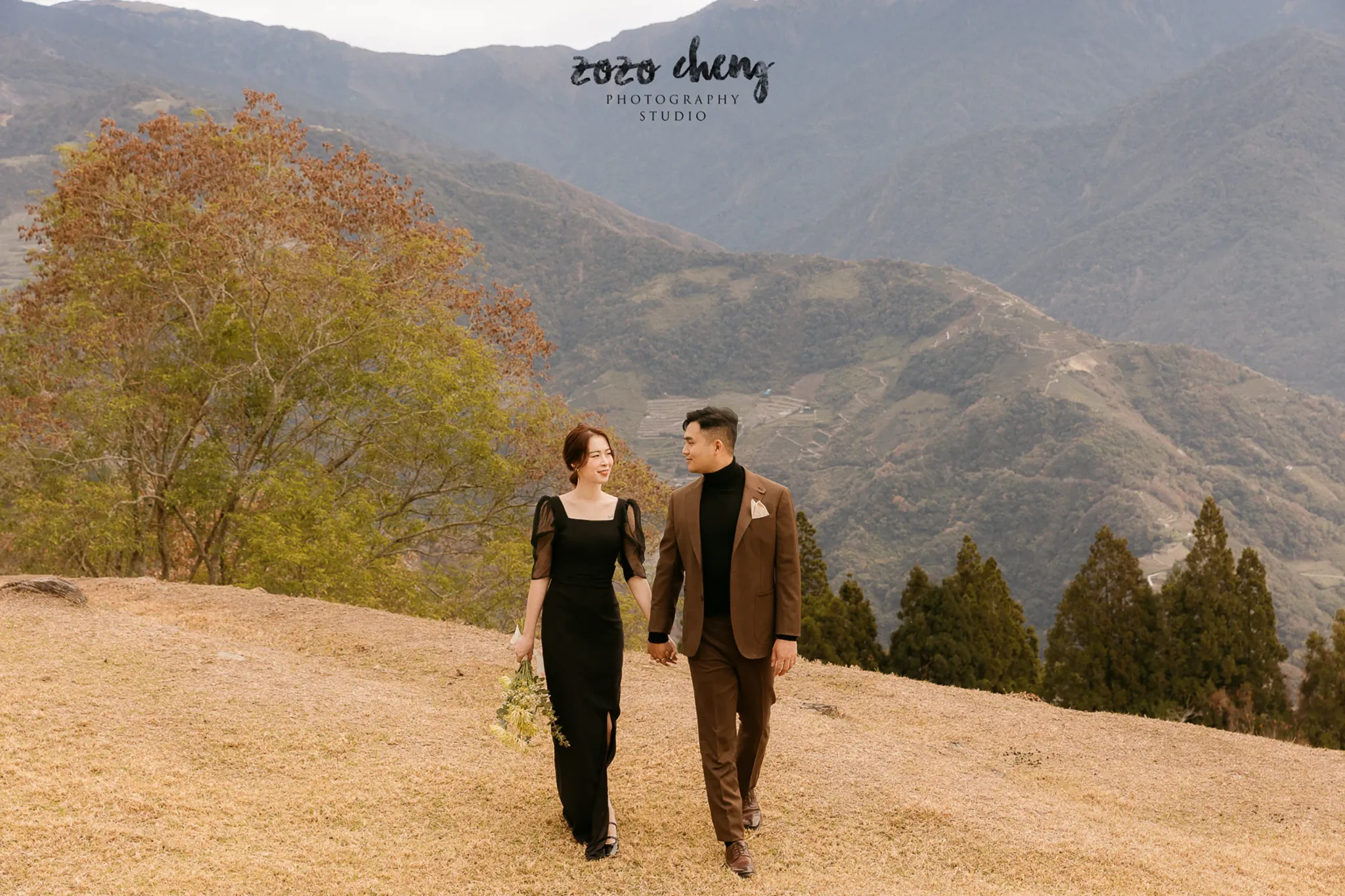 新人婚紗實穿拍攝 | 台中禮服租借 | 量身訂製婚紗 | 八田伴伴 手作禮服婚物所 婚紗實穿拍攝 | ZOZO CHENG攝影工作室 | 台中婚紗