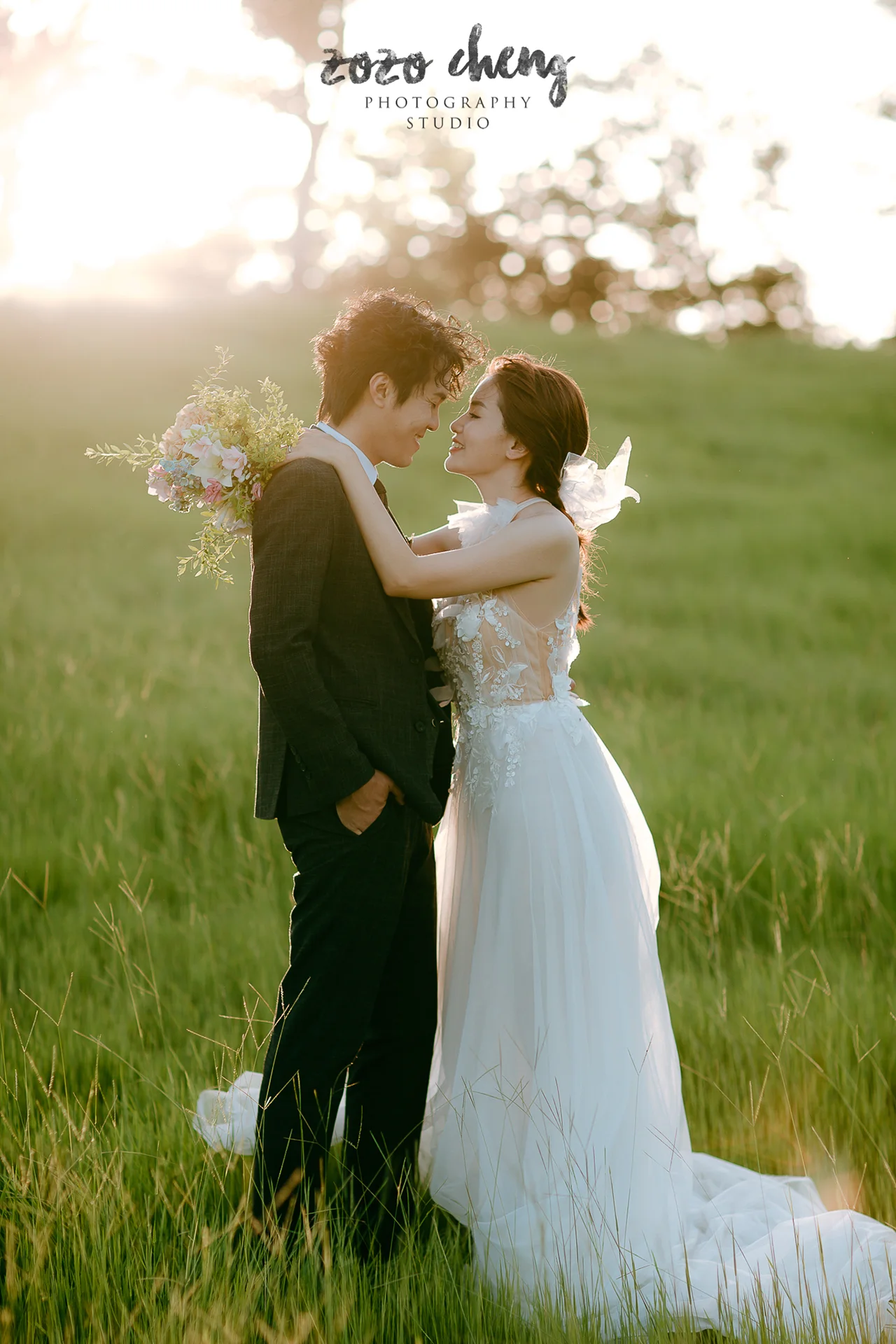 新人婚紗實穿拍攝 | 台中禮服租借 | 量身訂製婚紗 | 八田伴伴 手作禮服婚物所 新人婚紗實穿拍攝 | ZOZO CHENG攝影工作室 | 台中婚紗