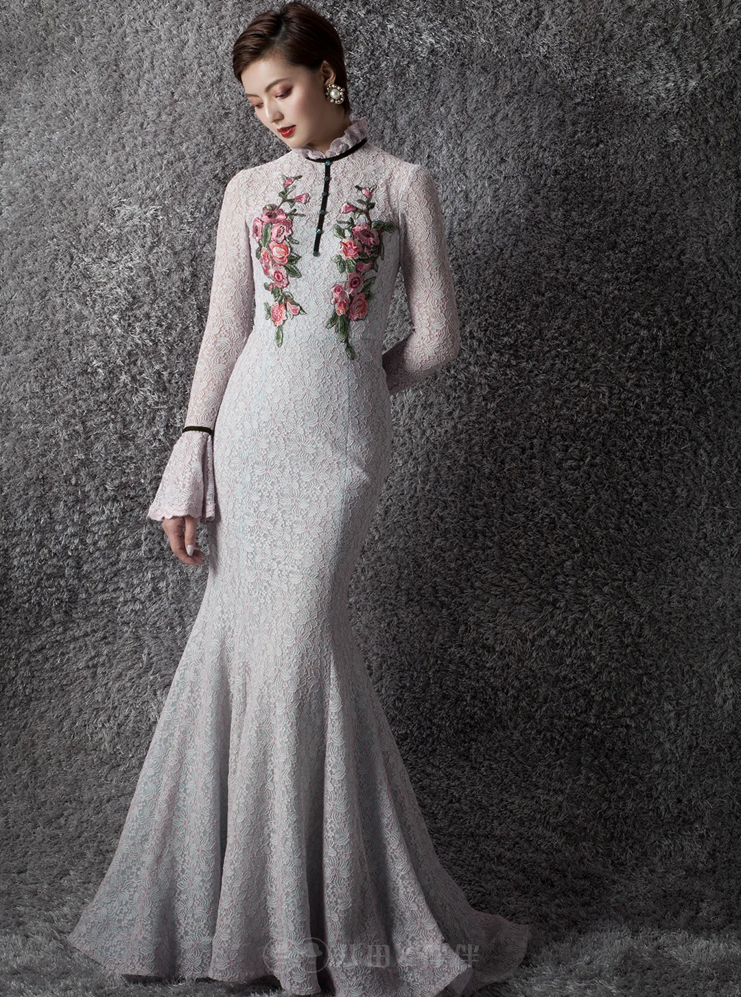 刺繡蕾絲魚尾 | 手工訂製款 | 新款輕婚紗 | 美式婚紗 | 簡約魚尾婚紗 | 台中婚紗攝影 | 訂製禮服 | 八田伴伴 手作禮服婚物所